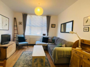 Comfortable House With Garden And Private Parking